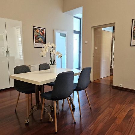 Apartment Exclusive View Cvjetni Trg Загреб Екстериор снимка