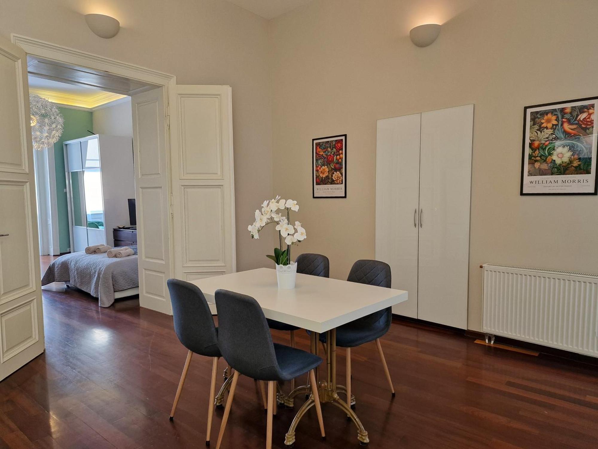 Apartment Exclusive View Cvjetni Trg Загреб Екстериор снимка